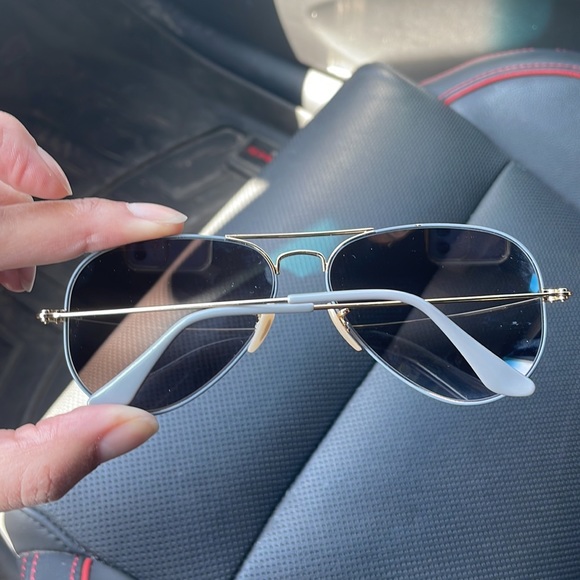 Ray-Ban Aviators - Picture 3 of 3
